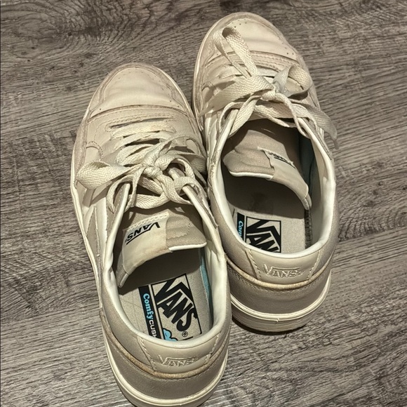 Vans Off-White and Beige Sneakers - Picture 4 of 6